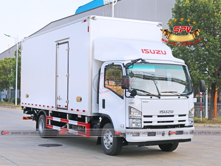 Cargo Van ISUZU with Tailgate - RF Cargo Van ISUZU with Tailgate - RF
